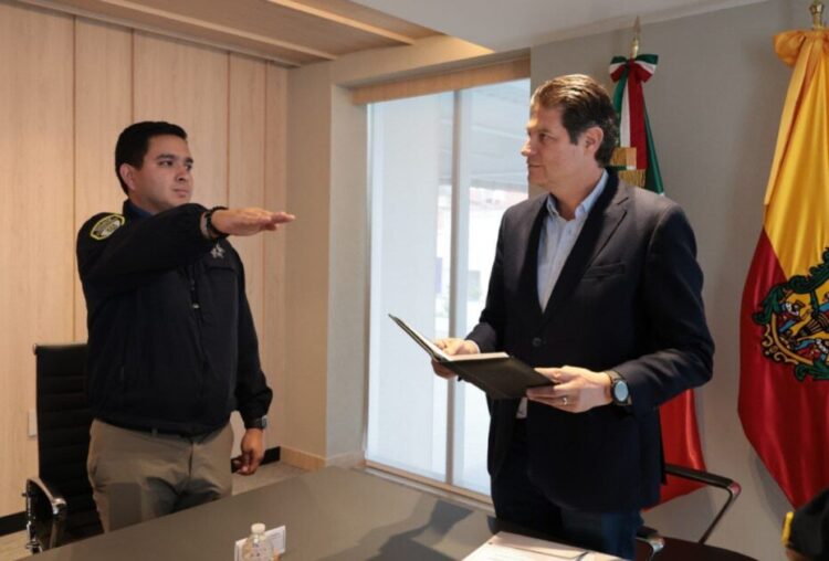 Alfonso Martínez toma protesta a Pablo Alarcón como comisario de la Policía de Morelia