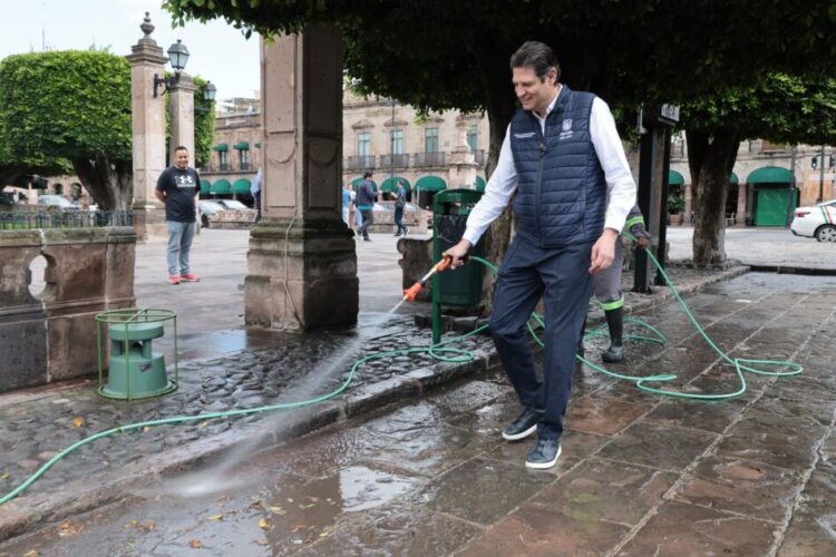 Gobierno de Morelia pone en operación moto pipas para el mantenimiento de espacios públicos