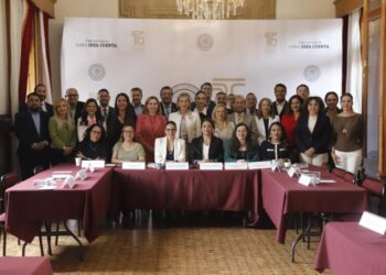 Presidentas de la Mesa Directiva y JUCOPO del Congreso, reciben a las y los Magistrados y Jueces electos