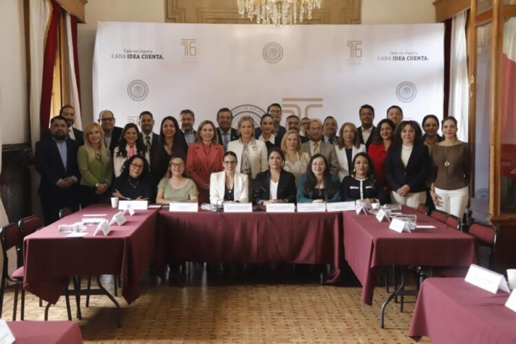 Presidentas de la Mesa Directiva y JUCOPO del Congreso, reciben a las y los Magistrados y Jueces electos