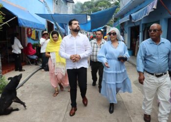 Octavio Ocampo visita La Ermita Nueva Jerusalén en el marco de una de las festividades más importantes de la comunidad