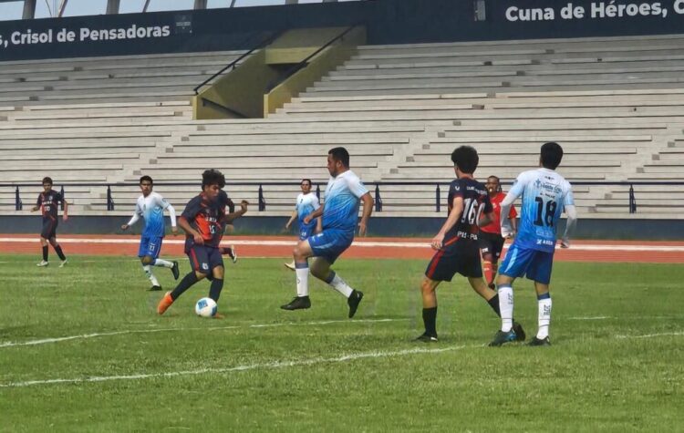 Plena etapa de preparación de los Zorros de la UMSNH para la liguilla de la Liga Municipal de fútbol