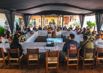 Comprometidos con la paz, Salvador Escalante sede de la Mesa Regional de Seguridad