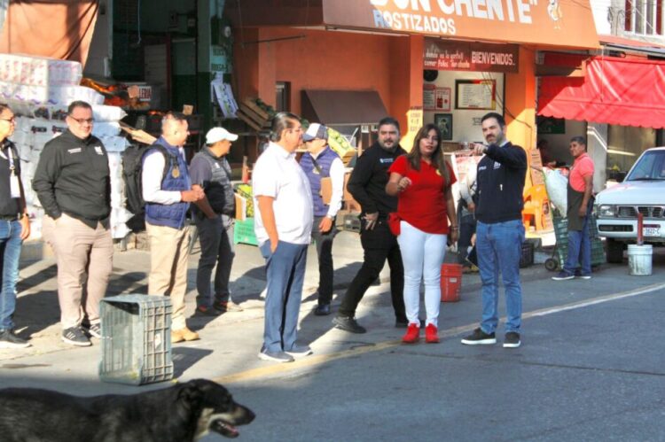 Gobierno de Morelia realiza operativo en Mercado de Abastos, junto con locatarios