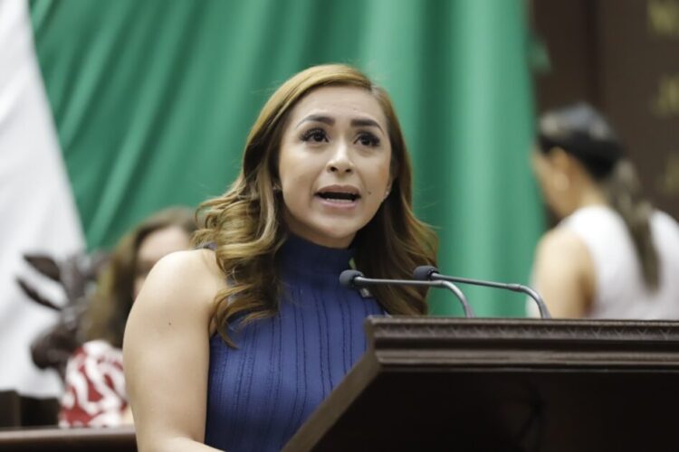 Impulsa Grecia Aguilar el Parlamento Juvenil Incluyente 2025 en Michoacán