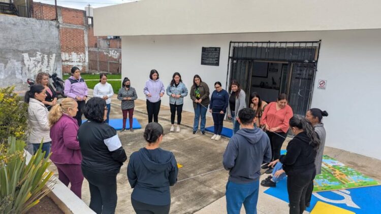 Capacitación en Inteligencia Emocional fortalece atención comunitaria en Quiroga