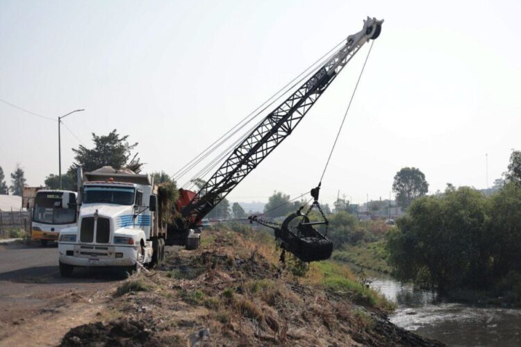 Limpieza de ríos y drenes, trabajo permanente del Gobierno de Morelia: Netzahualcóyotl Vázquez