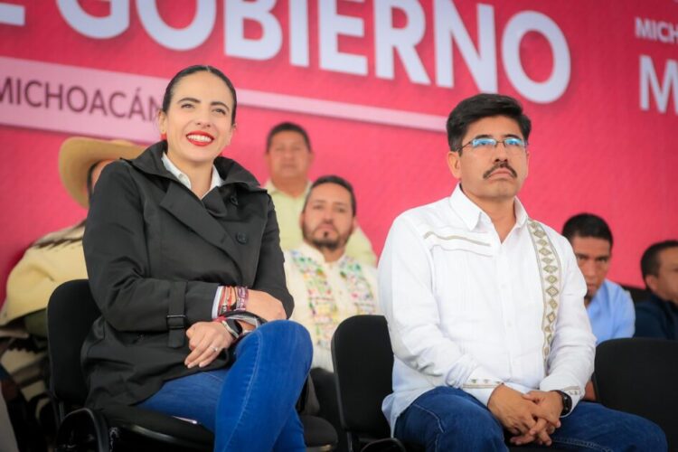 La transformación también se construye desde las comunidades: Giulianna Bugarini en foro con el presidente de la Corte