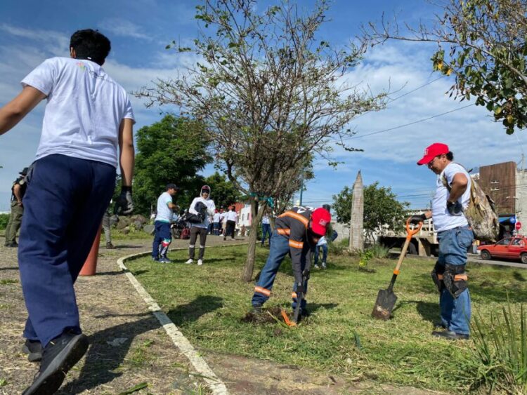 Morelia reafirma su compromiso ambiental con jornada de reforestación en el Parque Lineal Bicentenario