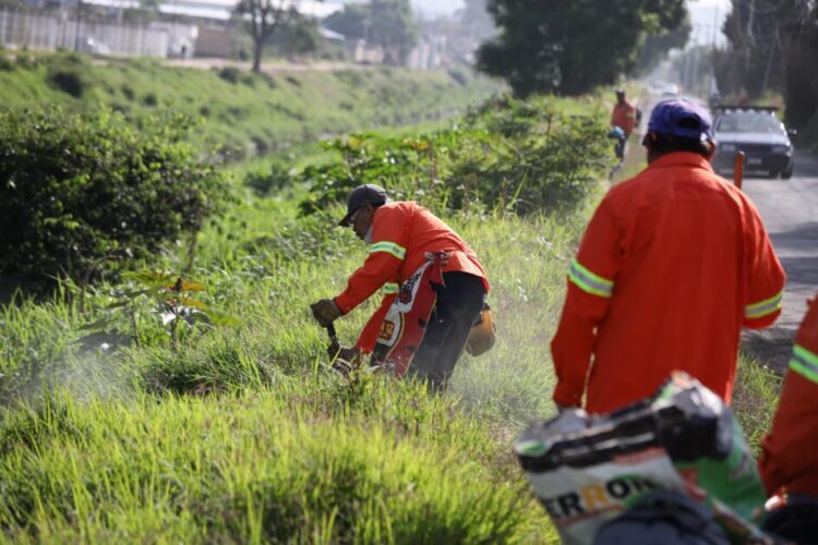 Gobierno de Morelia refuerza trabajos de limpieza en el Río Grande durante temporada de lluvias