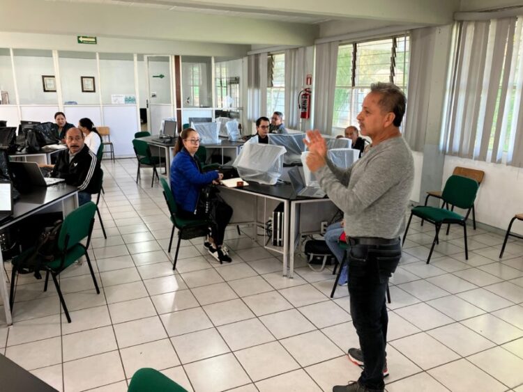 Docentes de Conelp se capacitan para mejorar la educación media superior