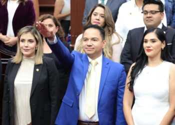 Abraham Alí Cruz protesta como titular del Órgano Interno de Control del IEM