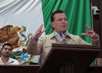 Crítica Memo Valencia reparto político de posiciones votadas en el Congreso