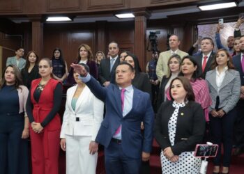 Reconoce Araceli Saucedo labor de Adrián López Solís al frente de la FGE y desea éxito a Carlos Torres en su nueva encomienda