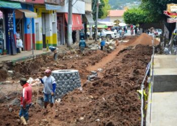 Humberto Jiménez cumple en Los Reyes y las obras avanzan con rumbo y compromiso