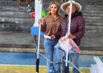 Ayuntamiento de Los Reyes fortalece el bienestar en Sicuicho con apoyos al campo y la vivienda