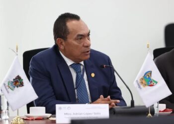 Anuncia Adrián López Solís su renuncia como Fiscal General del Estado de Michoacán