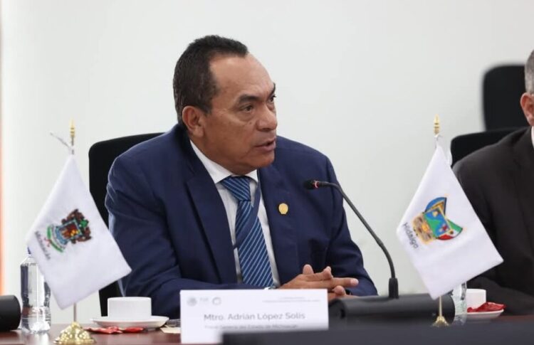 Anuncia Adrián López Solís su renuncia como Fiscal General del Estado de Michoacán