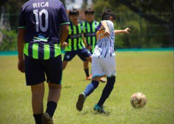 Escuelas de fútbol del DIF Morelia participan en la Copa IMSS Verano 2025