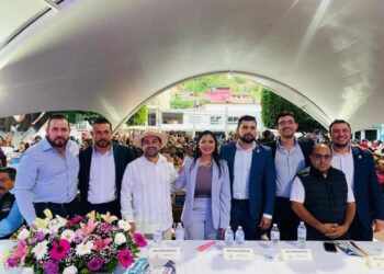 Araceli Saucedo reconoce la labor de las y los alcaldes en sus Primeros Informes de Gobierno