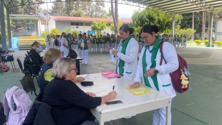 Estudiantes egresados de enfermería se integrarán al sistema de salud de Michoacán: Conalep