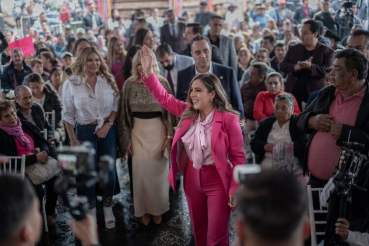 Con compromiso de gobernar con amor, justicia y resultados, Dayana Pérez Mendoza, Presidenta de Salvador Escalante rinde su 1er Informe de Gobierno