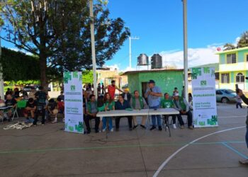 Entregan láminas galvanizadas en Puruándiro para apoyar a familias en temporada de lluvias