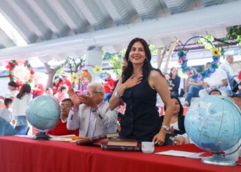 Seguimos en lucha contra el rezago educativo en Michoacán: Gabriela Molina