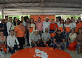 Instalan la primera Comisión Operativa Municipal en Apatzingán, Víctor Manríquez toma protesta a Leury Ochoa