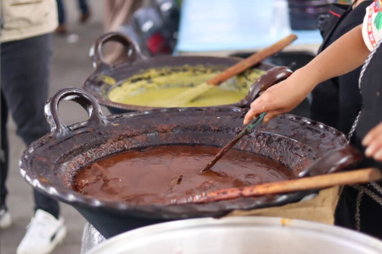 Cierra con éxito la 18va Feria del Mole en Santa María