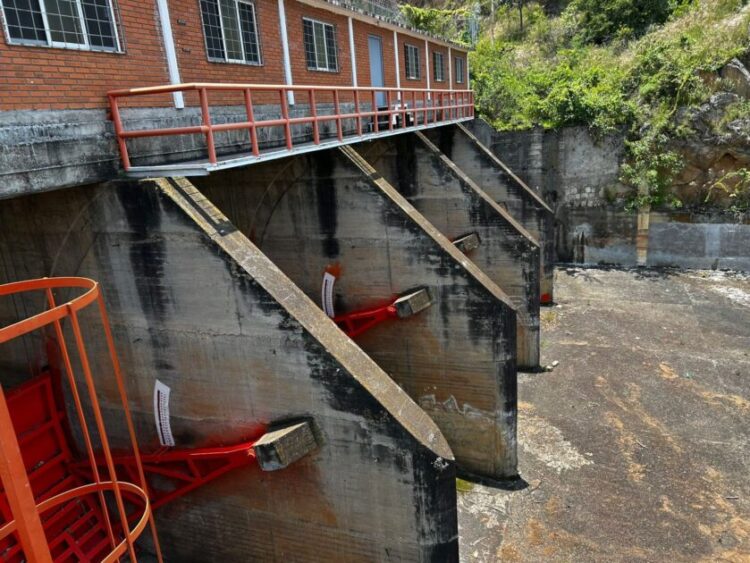 Comienza el desfogue preventivo en dos presas ubicadas en el estado de Michoacán