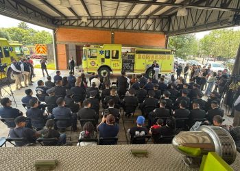 Gobierno de Morelia reconoce la entrega y heroísmo de bomberos