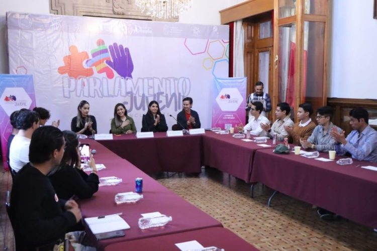 Inicia ciclo de capacitaciones para el Parlamento Juvenil Incluyente 2025