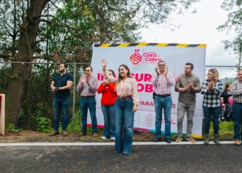 Inaugura Dayana Pérez Mendoza tramo carretero en el Tarascón