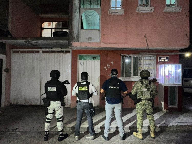 En cateo la FGE aseguró 800 dosis de metanfetamina y detiene a una persona en Morelia