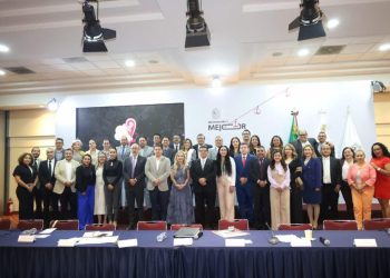 Revisa Vicente Gómez proceso de transición de magistraturas electas