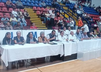 En asamblea, SUEUM acuerda emplazar a huelga a la UMSNH por violaciones contractuales