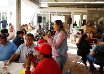 Diputada Brissa Arroyo escucha a militancia y liderazgos perredistas del Oriente Michoacano