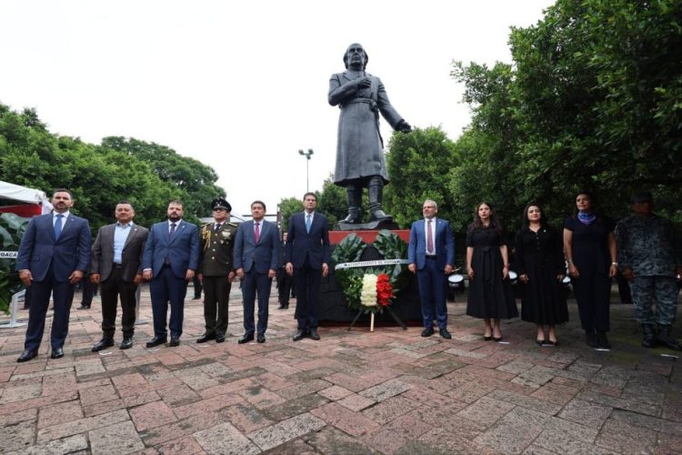 Encabeza Alfonso Martínez Ceremonia por el CCXV Aniversario del Inicio de la Independencia de México