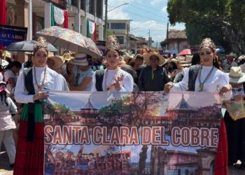 Dayana Pérez reconoce a las y los artesanos en el Día del Artesano Michoacano