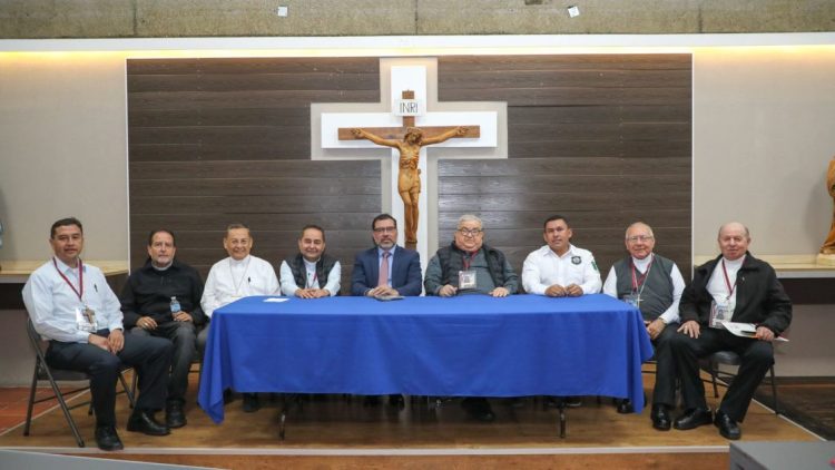 El Arzobispo Carlos Garfias Merlos se suma a la construcción de la paz en Michoacán