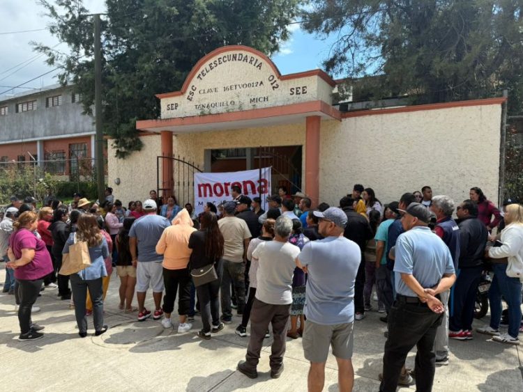 Denuncian imposición política en elección de comités en Chilchota, Michoacán