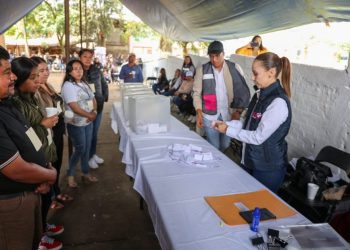 IEM realiza consulta en San Miguel del Monte para definir el método de votación de la consulta por el autogobierno
