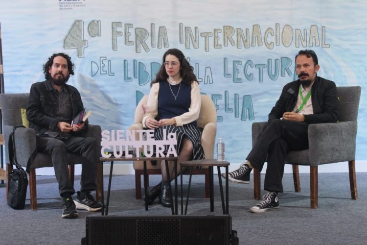 Andrea Chapela se presenta con gran audiencia en la FILLM