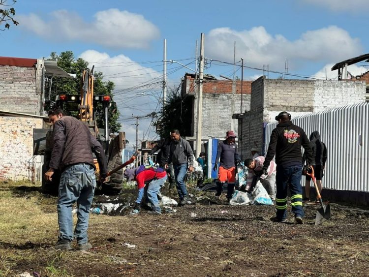 Gobierno de Morelia y ciudadanía unen esfuerzos en jornada de limpieza al Oriente de la ciudad