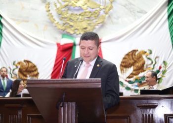 Presenta Vicente Gómez iniciativa de ley para brindar servicios de salud prioritaria a grupos vulnerables