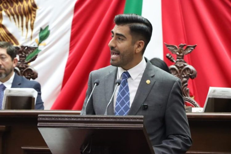 Impulsa Poncho Chávez el reconocimiento del turismo alternativo en Michoacán