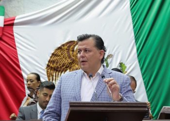 Memo Valencia el único diputado que votó contra el abusivo aumento al presupuesto del Congreso