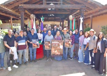 Santa Clara del Cobre enamora con su cultura y hospitalidad: recibe visita de autoridades colombianas durante la presentación del Festival de las Ánimas 2025