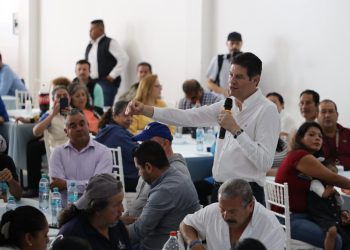 Alfonso Martínez llama en Ario de Rosales a defender la justicia y la libertad